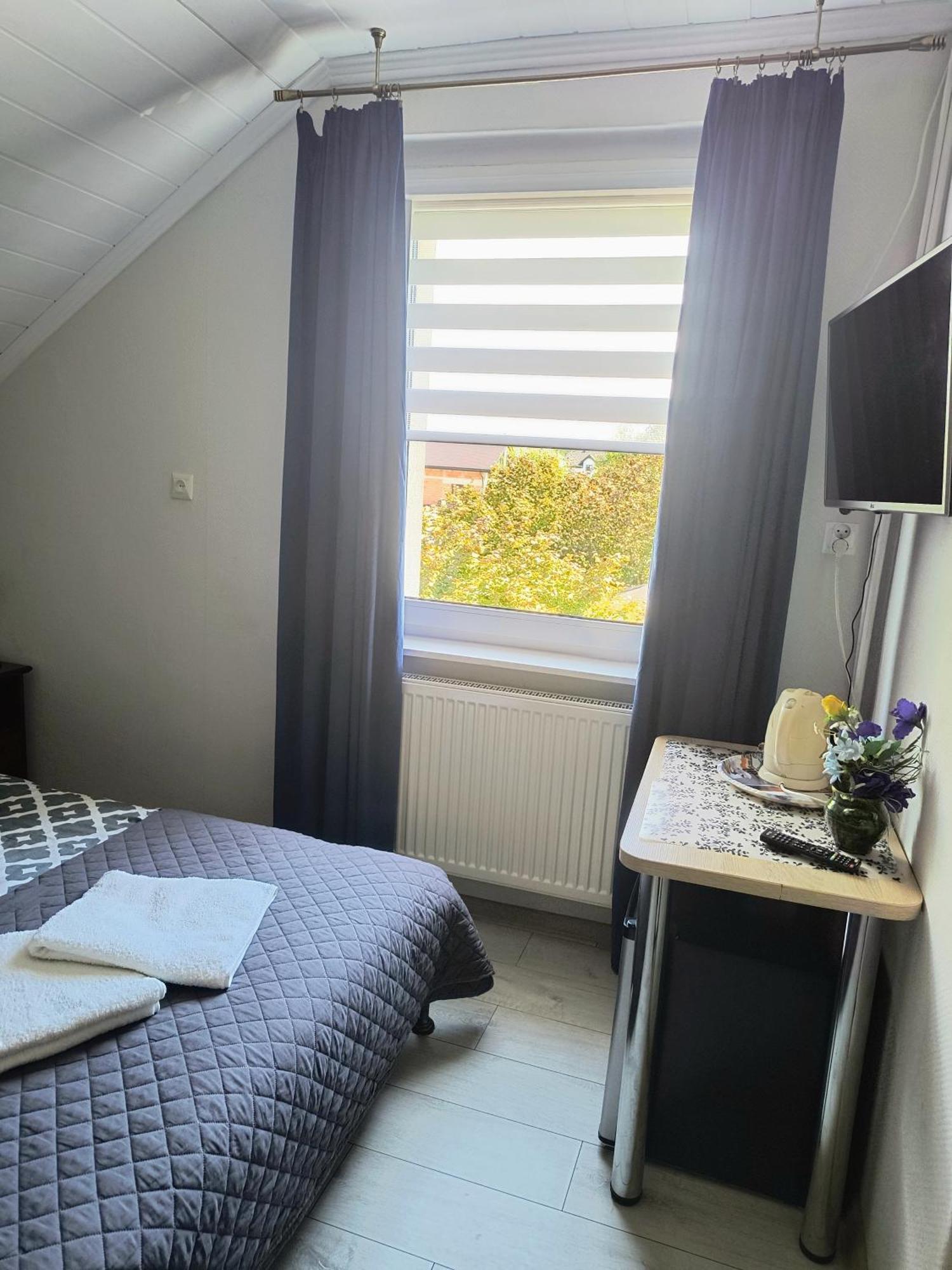 Pokoje Goscinne Cuma Łeba Habitación foto